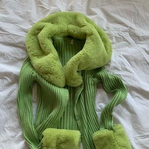 green cardigan with fur trim